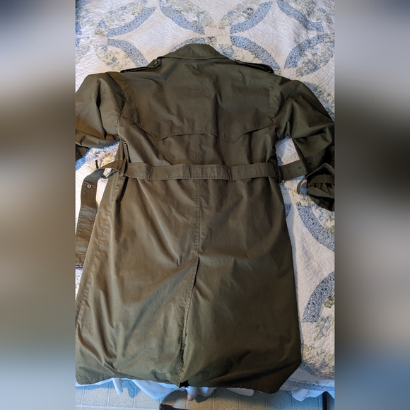 London Fog Green Trench Coat with Double-Breasted Front and Belted Waist - Picture 6 of 8